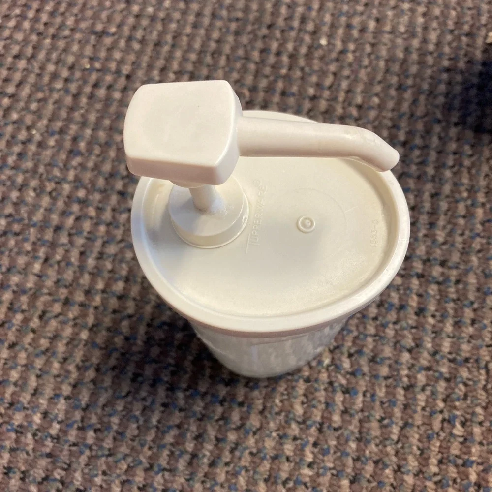 Vintage Tupperware handsoap hand Soap lotion pump 640 1553 almond dispenser lid
